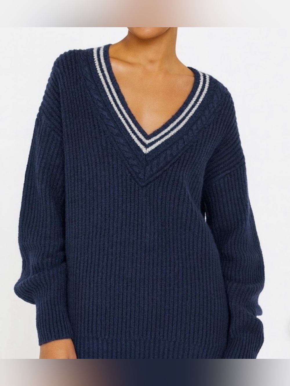 American Eagle Deep V Navy Ribbed Sweater M
